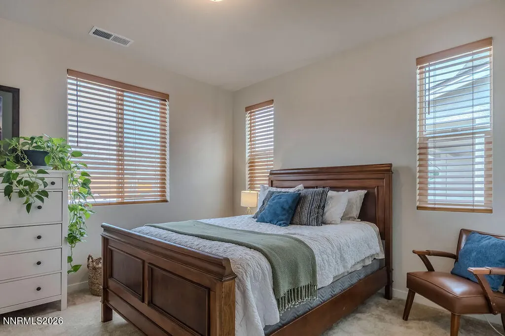 569 Country Hollow Fernley NV 89408