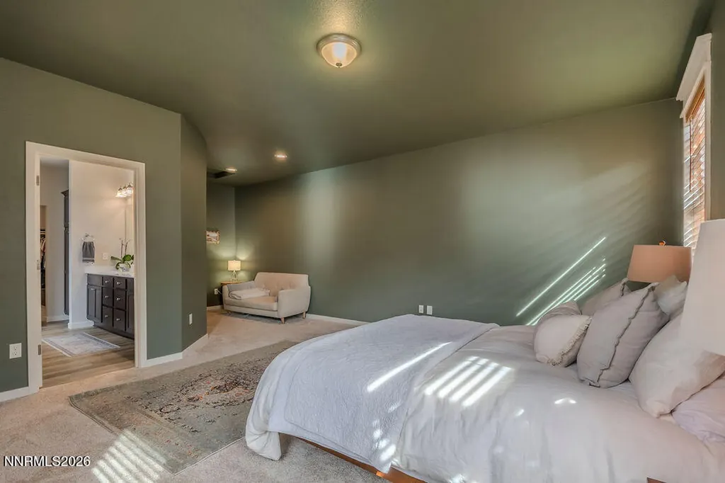 569 Country Hollow Fernley NV 89408