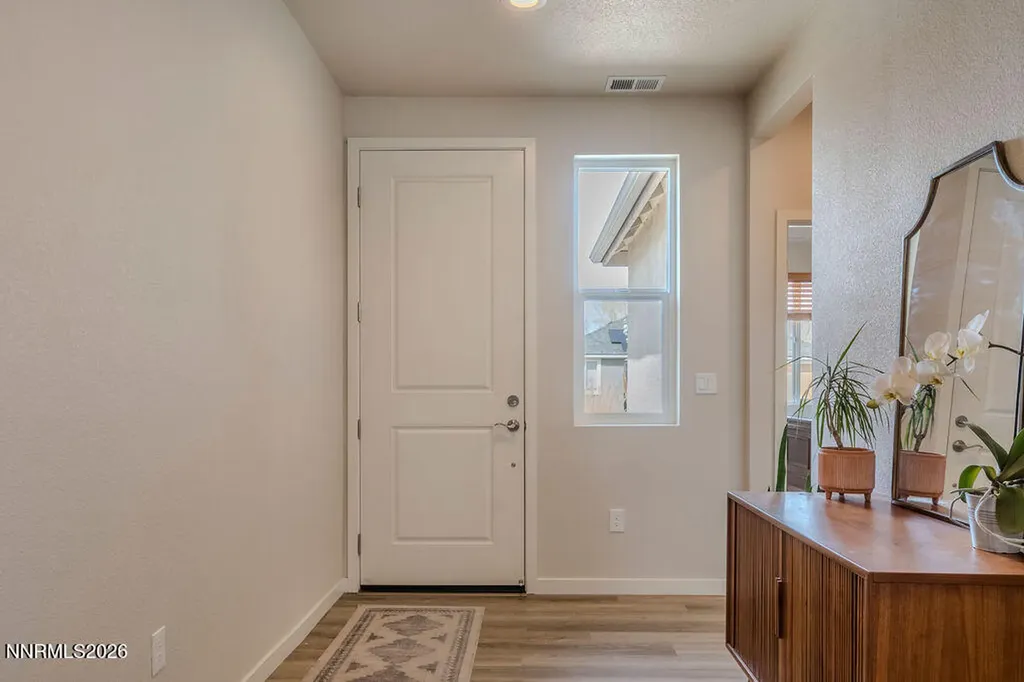 569 Country Hollow Fernley NV 89408