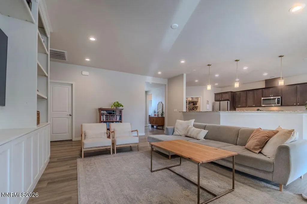 569 Country Hollow Fernley NV 89408