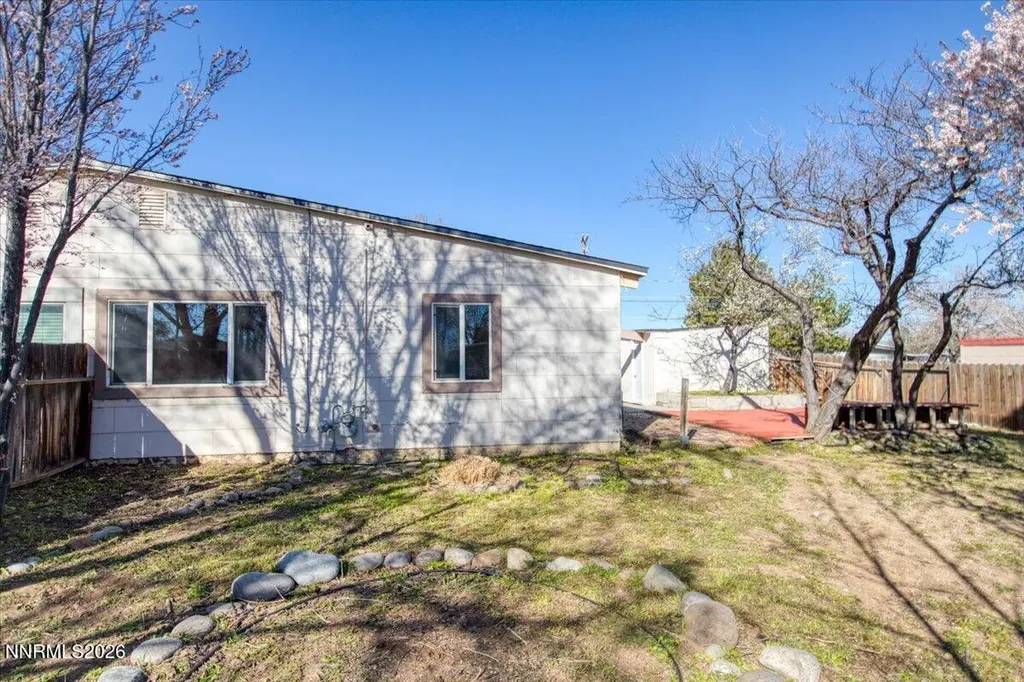 11272 Green Mountain Reno NV 89506