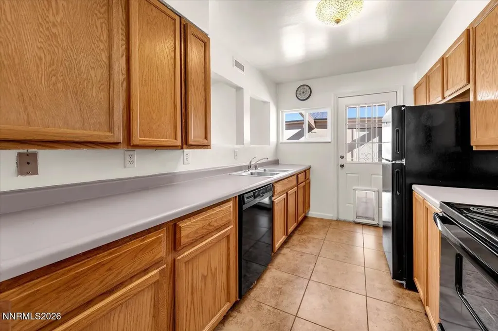 11272 Green Mountain Reno NV 89506