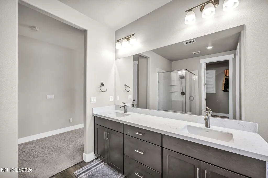 944 Los Alamitos Minden NV 89423