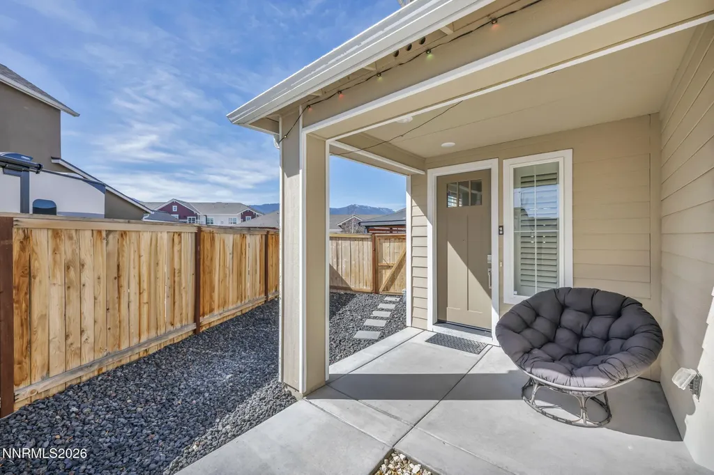944 Los Alamitos Minden NV 89423