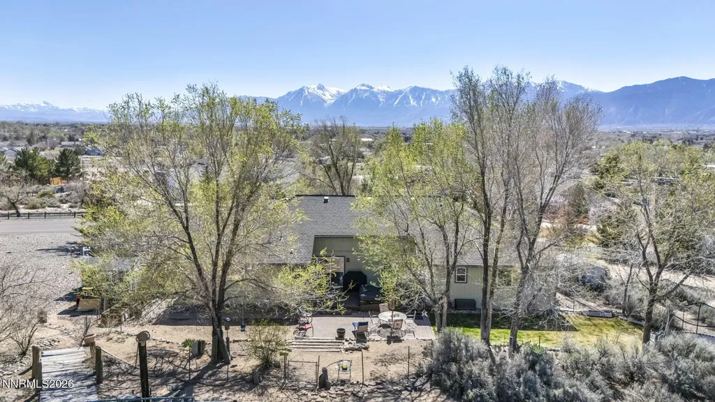 1374 Porter Minden NV 89423