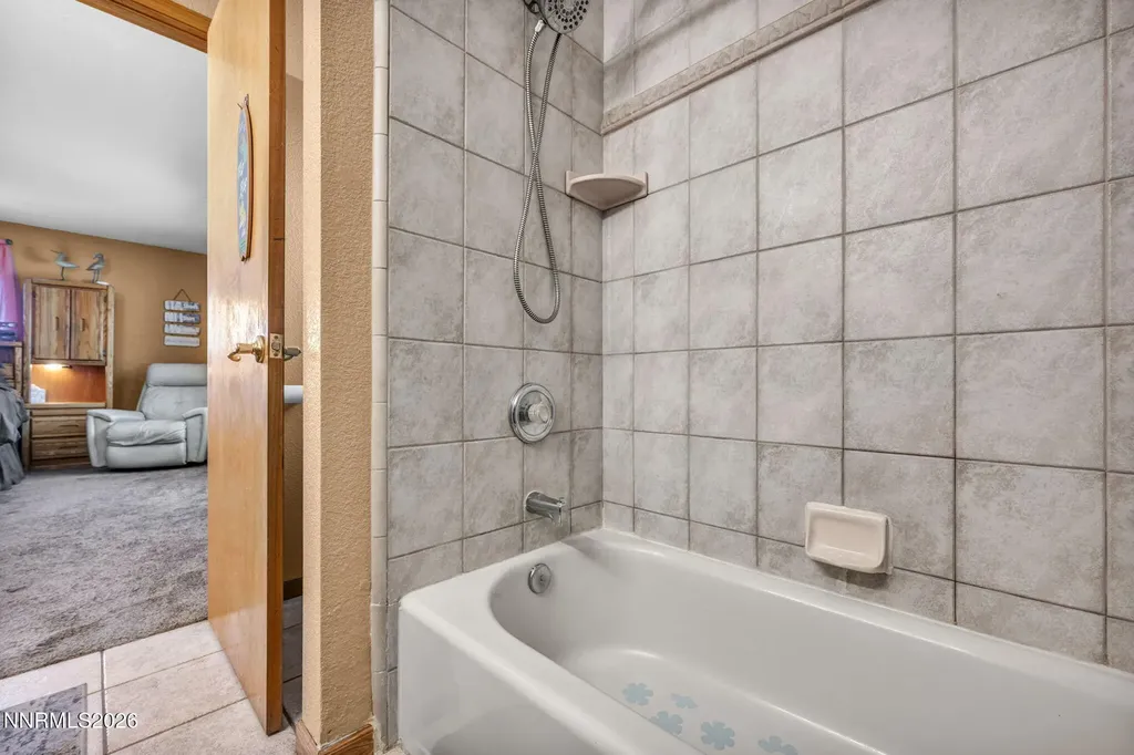 1374 Porter Minden NV 89423
