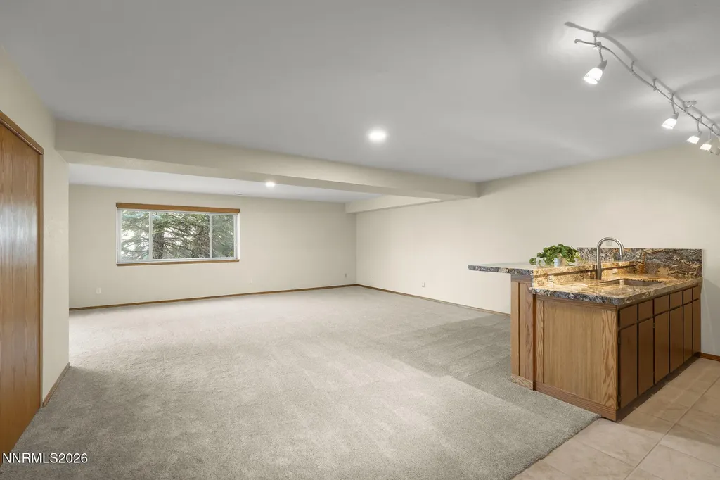 3565 Ashfork Reno NV 89509