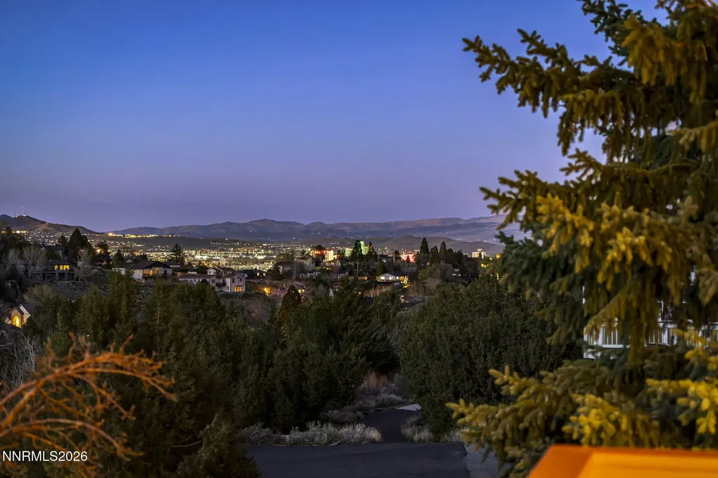 3565 Ashfork Reno NV 89509