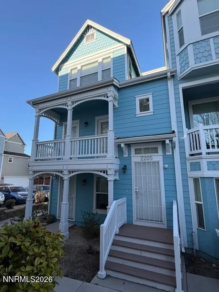 Reno NV, 2205 Grosvenor Park