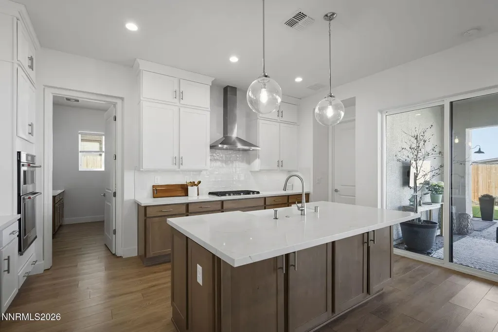 2253 Paint Horse Reno NV 89521