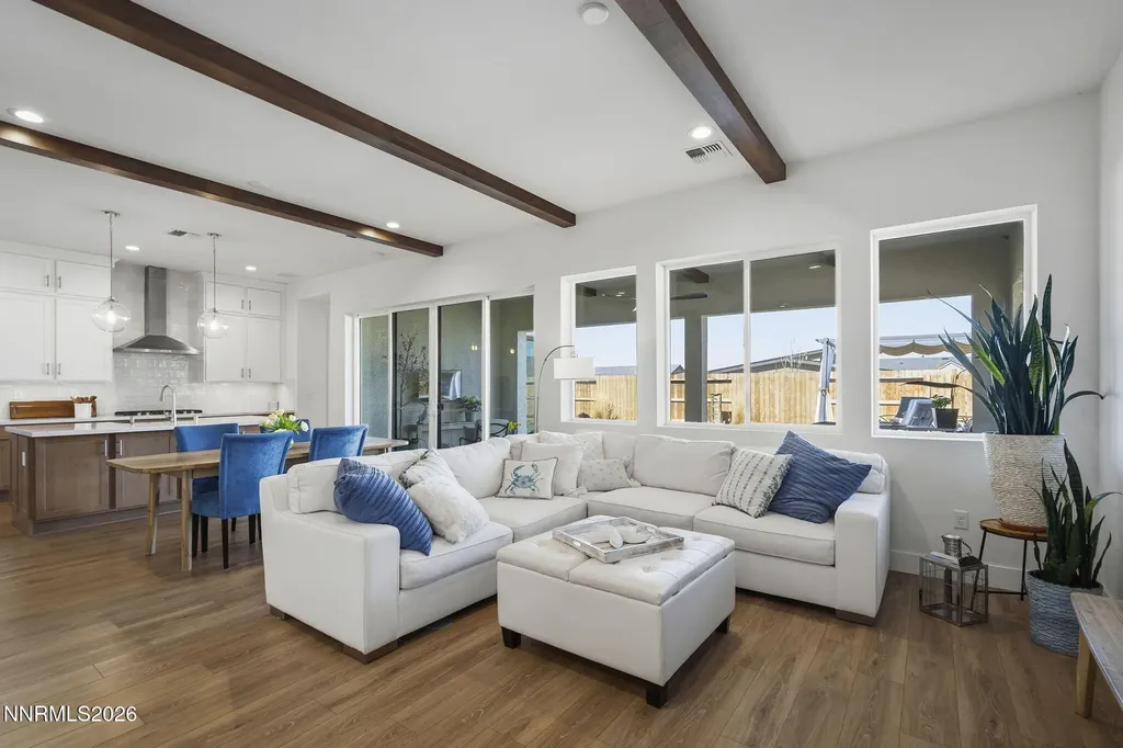 2253 Paint Horse Reno NV 89521