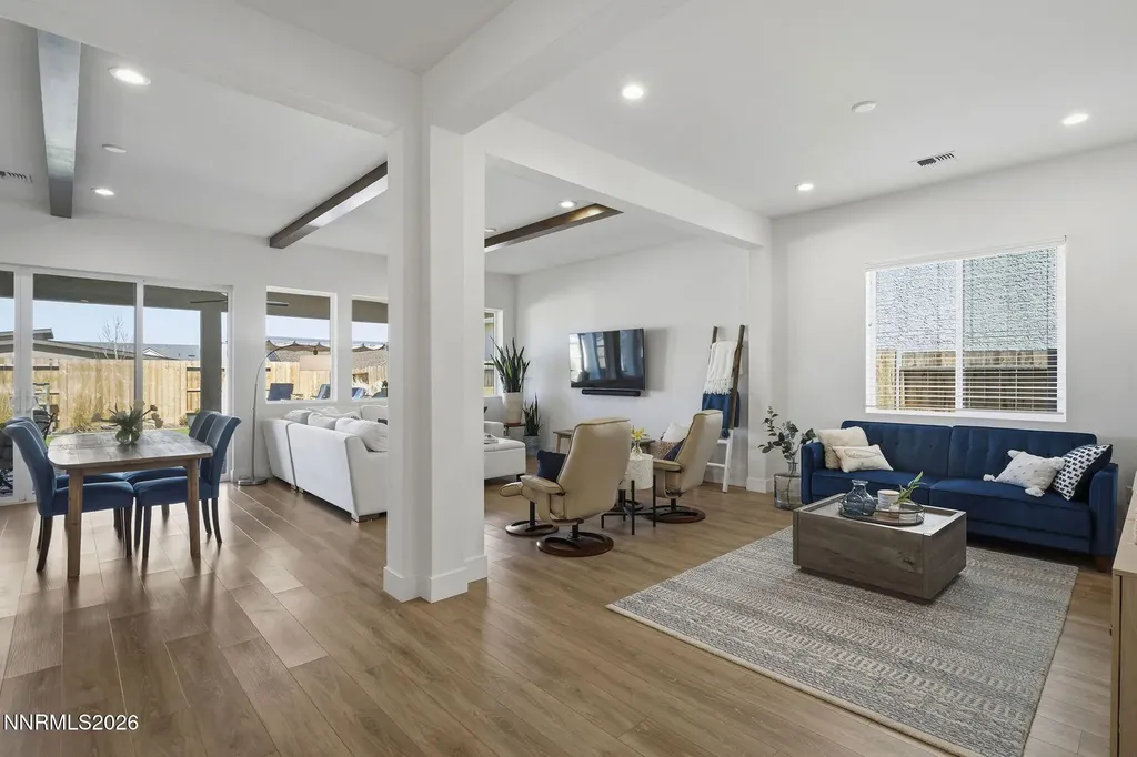 2253 Paint Horse Reno NV 89521