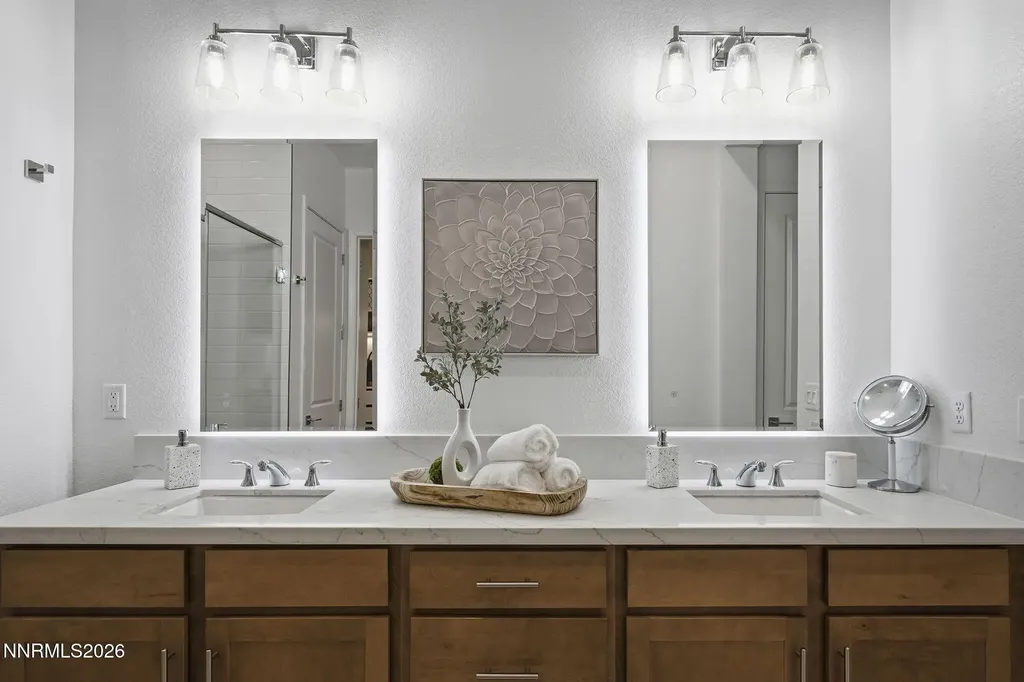 2253 Paint Horse Reno NV 89521