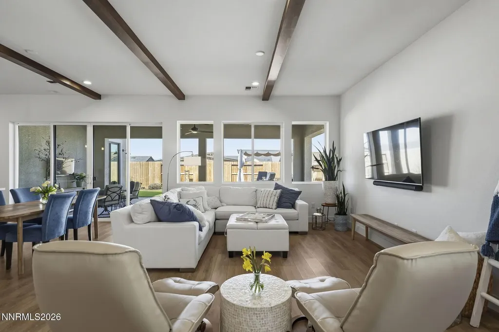 2253 Paint Horse Reno NV 89521