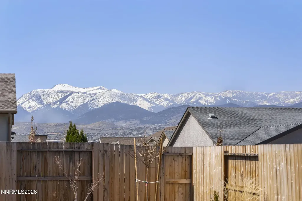 2253 Paint Horse Reno NV 89521