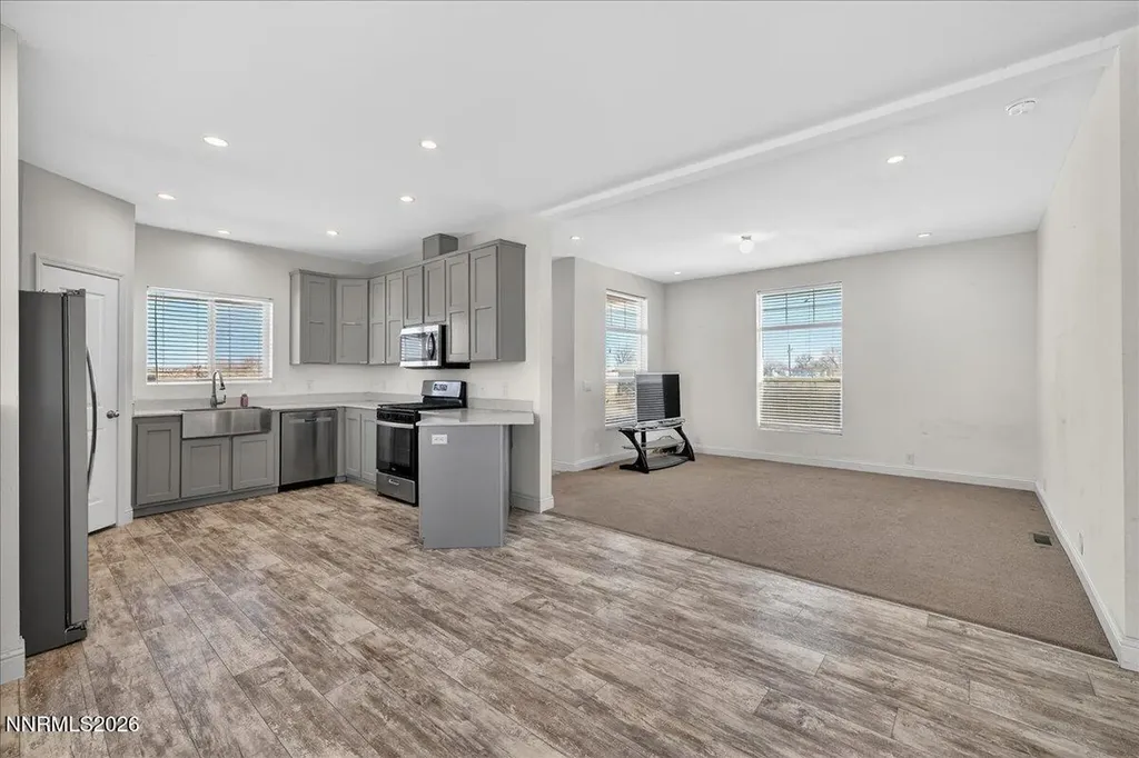 5953 Martin Fallon NV 89406