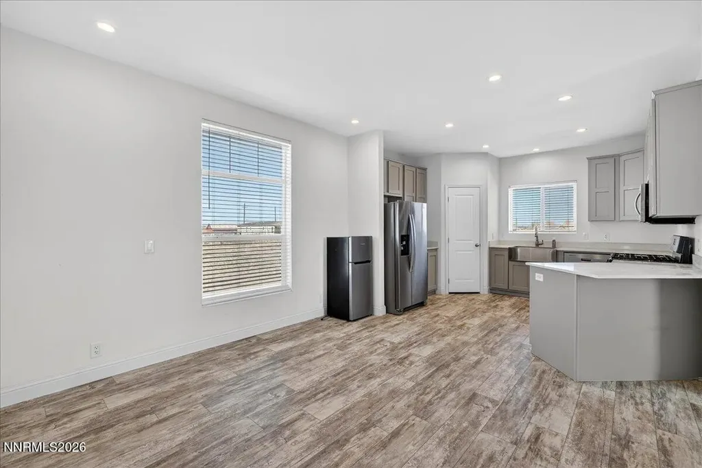5953 Martin Fallon NV 89406