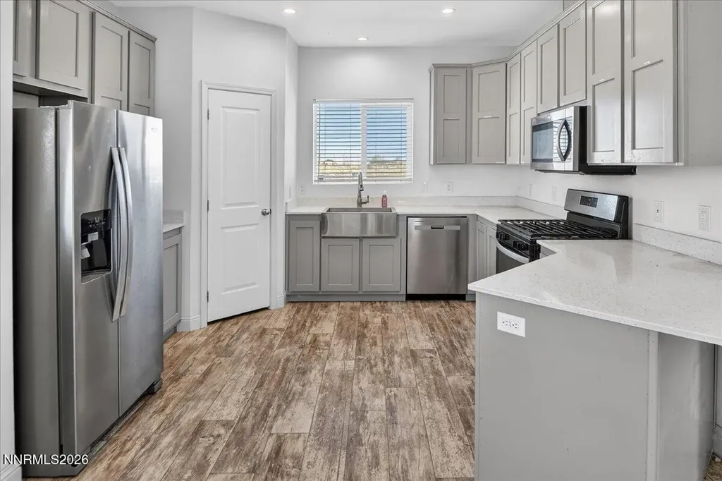 5953 Martin Fallon NV 89406