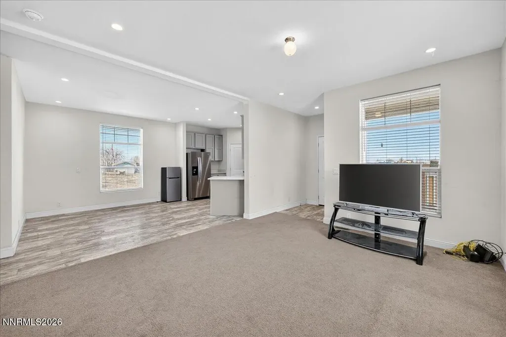 5953 Martin Fallon NV 89406