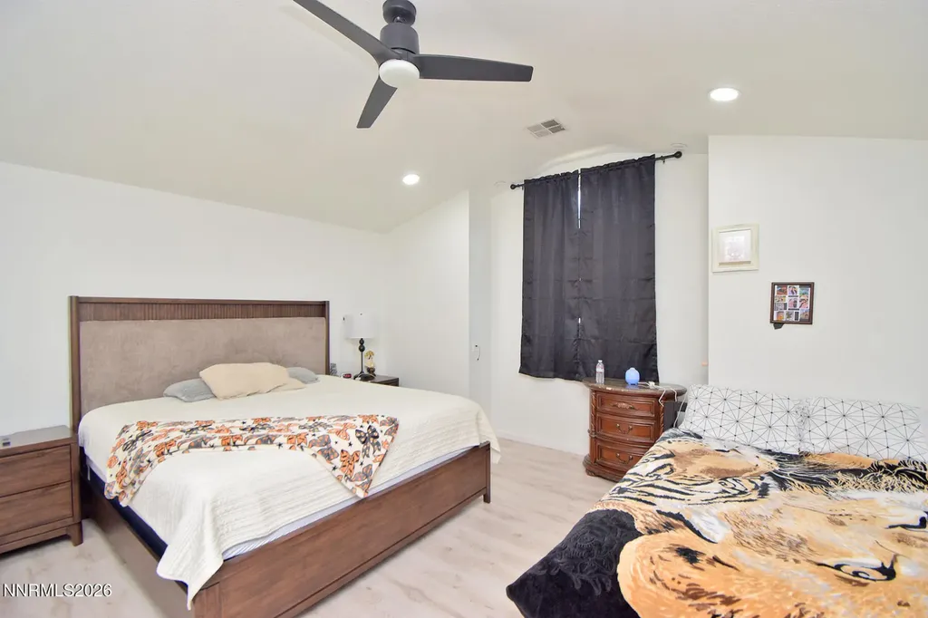 5435 Santa Rosa Sparks NV 89436