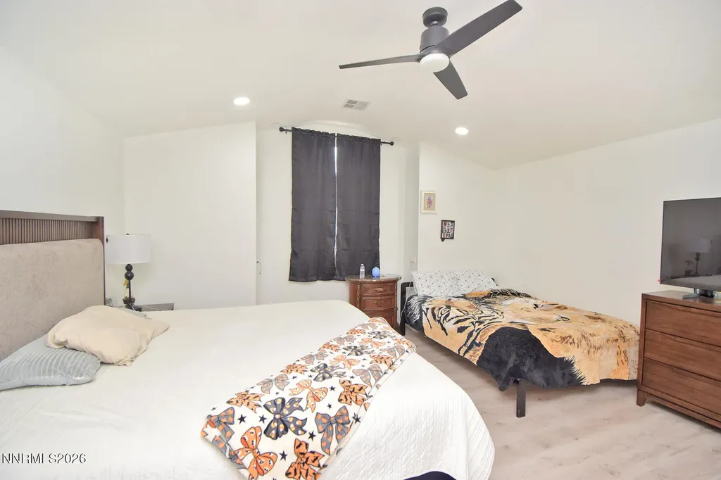 5435 Santa Rosa Sparks NV 89436
