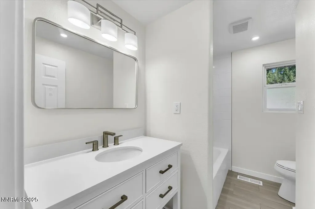 6815 Prestwick Reno NV 89502