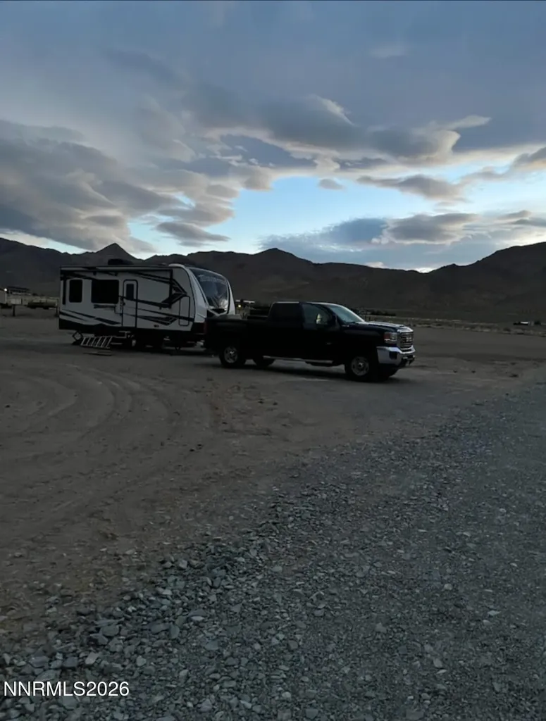 31 Locust Yerington NV 89447