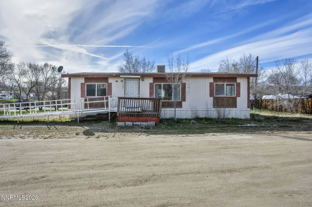 5107 Leon Sun Valley NV 89433