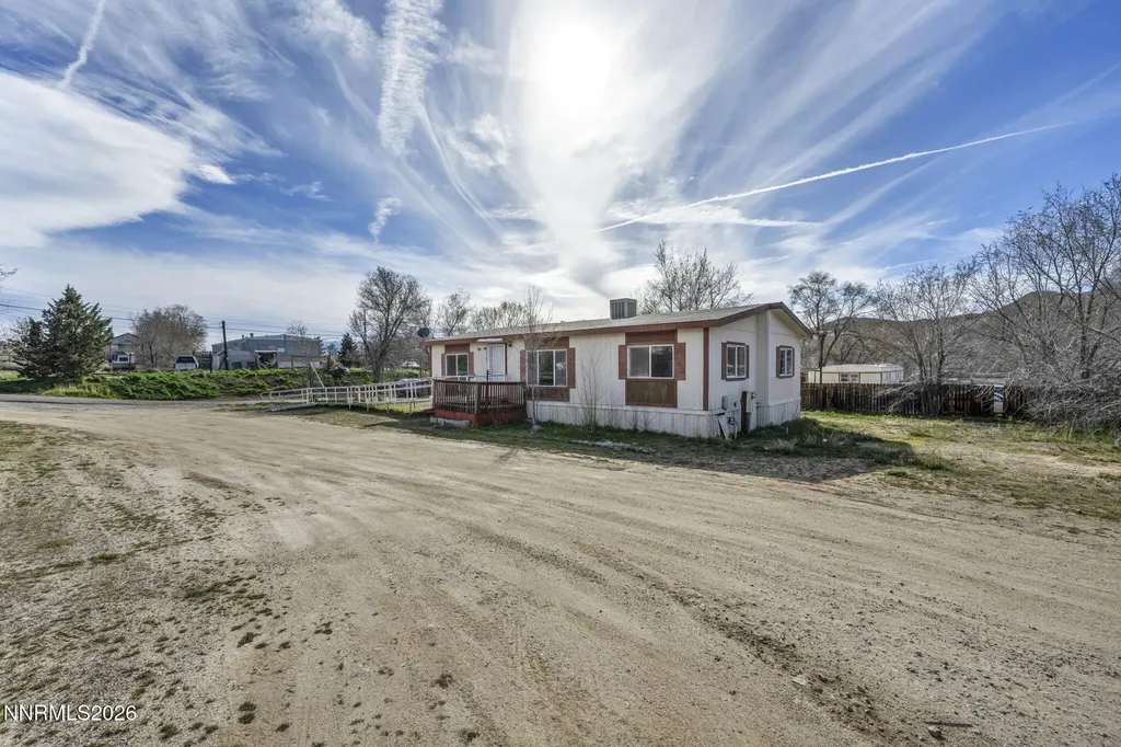 5107 Leon Sun Valley NV 89433