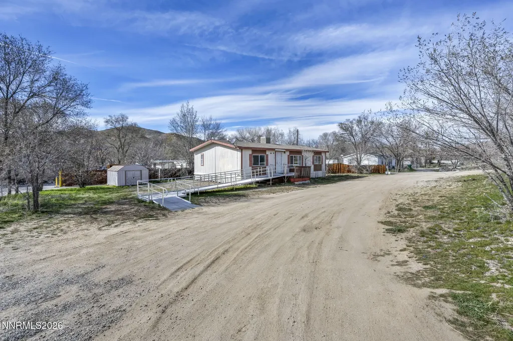 5107 Leon Sun Valley NV 89433