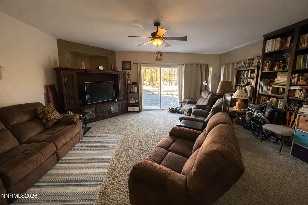 672 Cardinal Fernley NV 89408