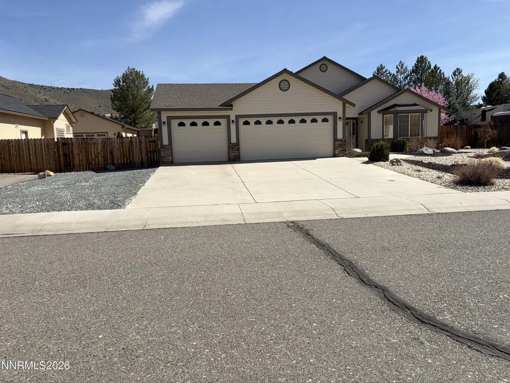 2979 Del Rio Minden NV 89423