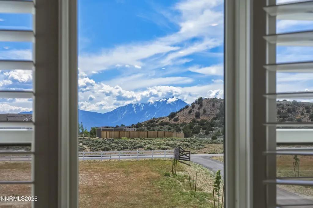 1409 Hunters Point Gardnerville NV 89410