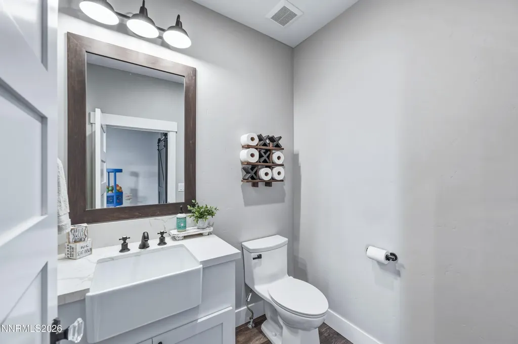 1409 Hunters Point Gardnerville NV 89410