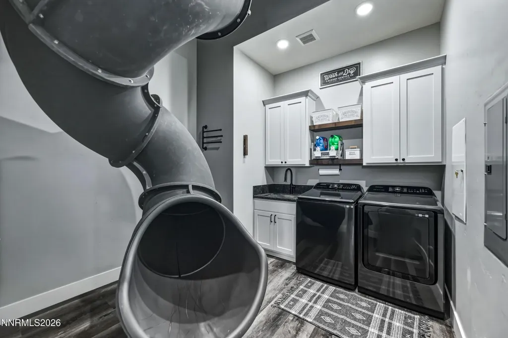 1409 Hunters Point Gardnerville NV 89410