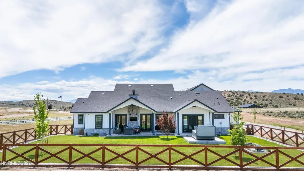 1409 Hunters Point Gardnerville NV 89410