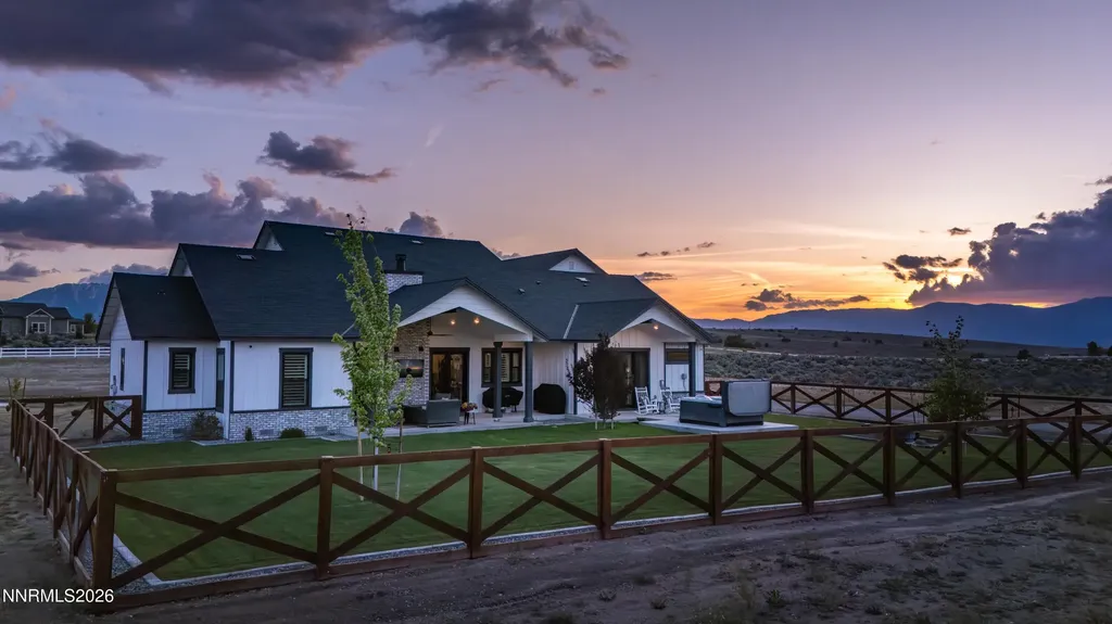 1409 Hunters Point Gardnerville NV 89410