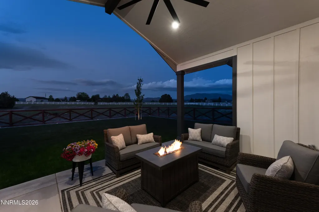 1409 Hunters Point Gardnerville NV 89410