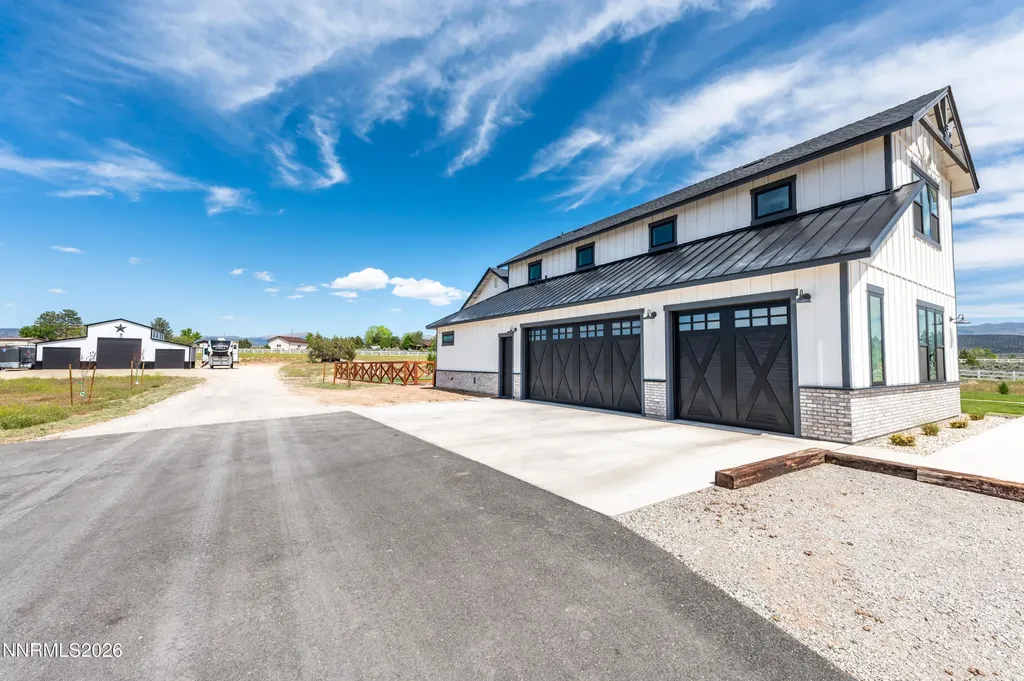 1409 Hunters Point Gardnerville NV 89410