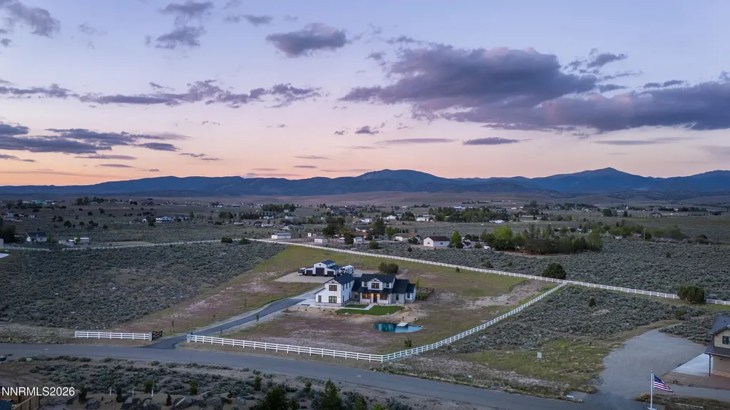 1409 Hunters Point Gardnerville NV 89410