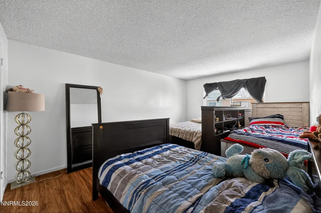 1544 Chester Sparks NV 89431