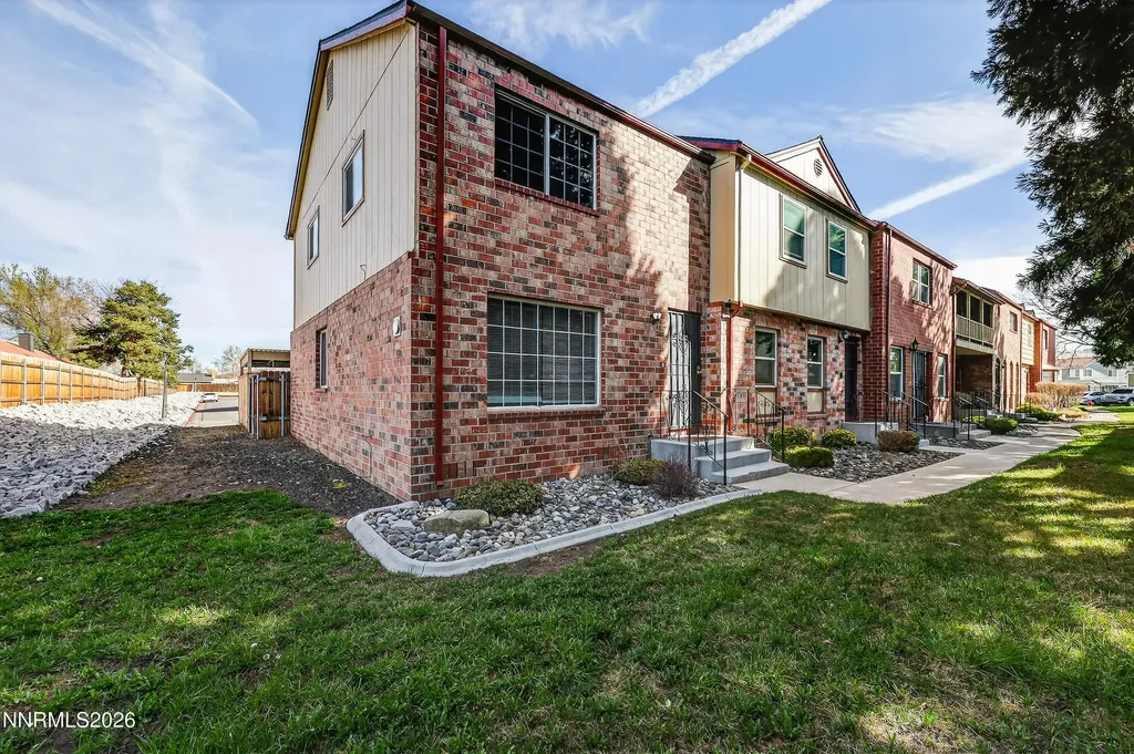 435 Pine Meadows Sparks NV 89431