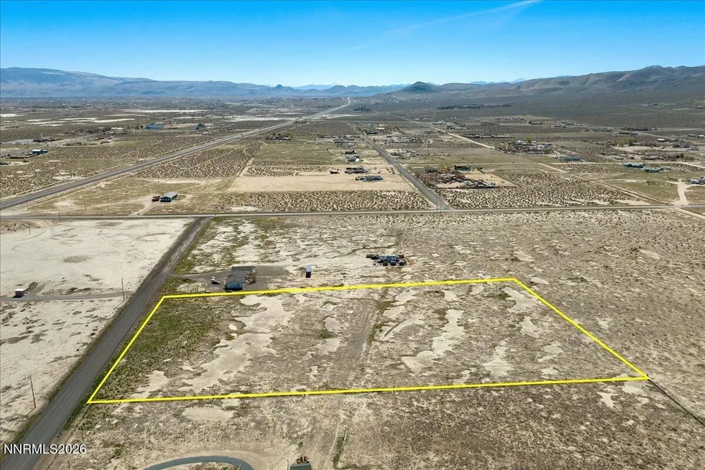 4815 Deodar Silver Springs NV 89429