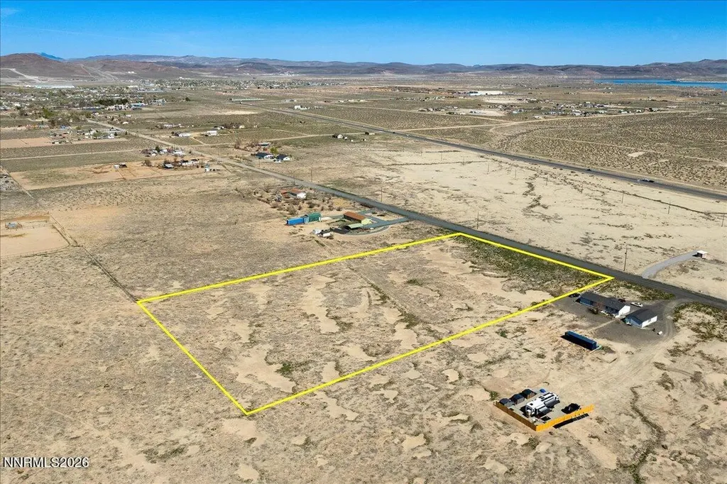 4815 Deodar Silver Springs NV 89429