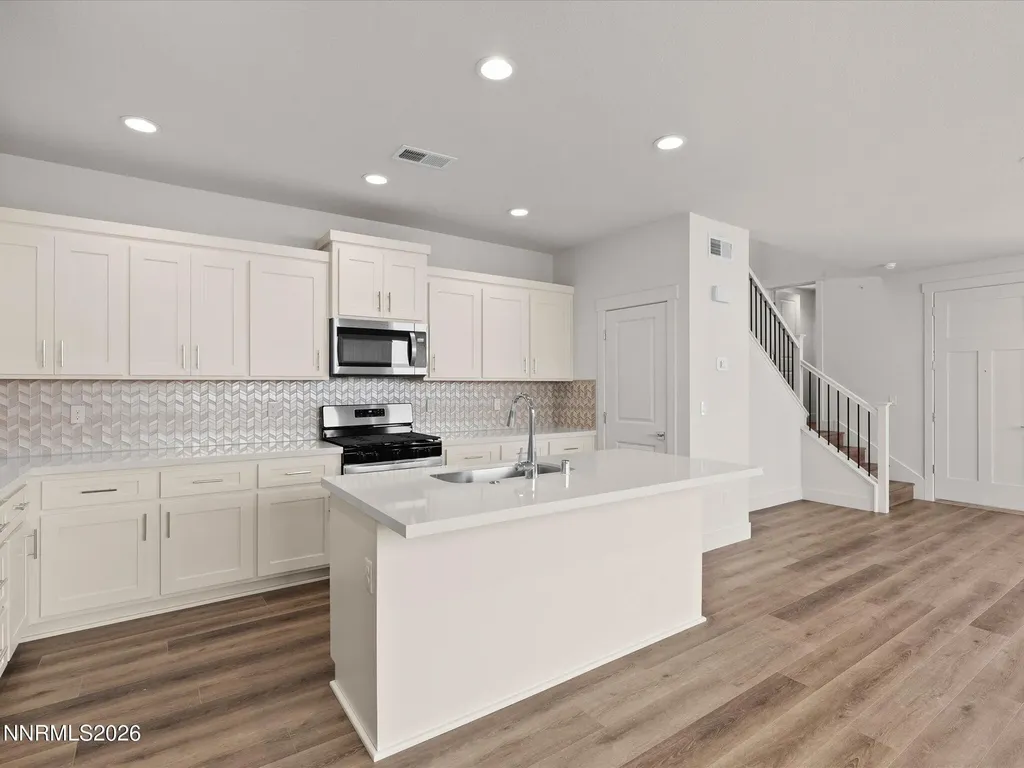 1365 Vine Gate Carson City NV 89701