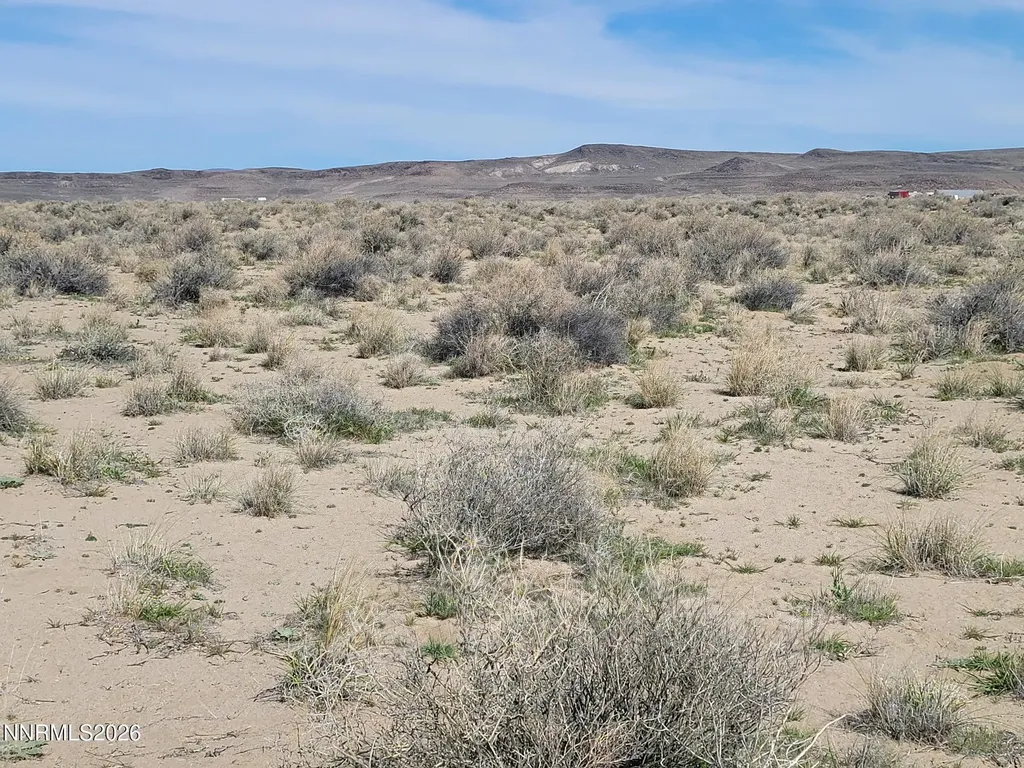 4725 2nd Silver Springs NV 89429