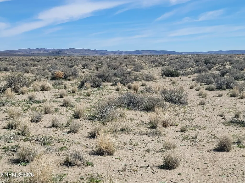 4725 2nd Silver Springs NV 89429