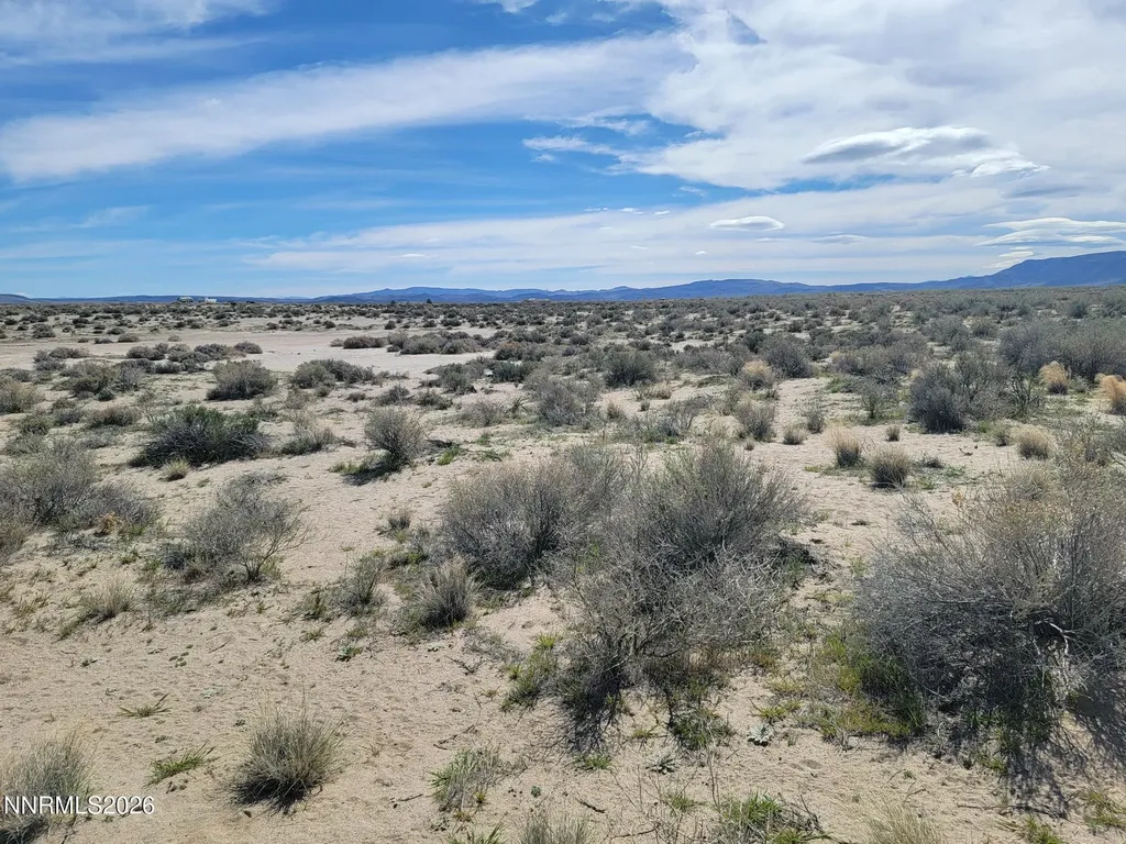 4725 2nd Silver Springs NV 89429