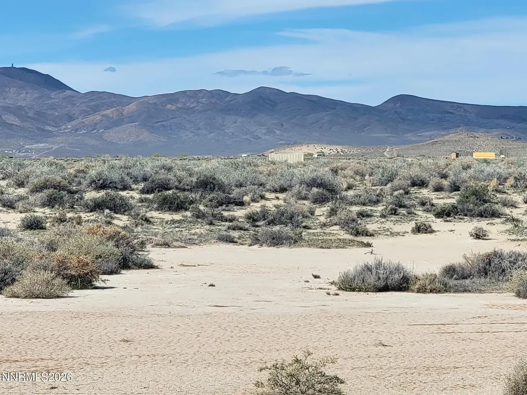 4725 2nd Silver Springs NV 89429