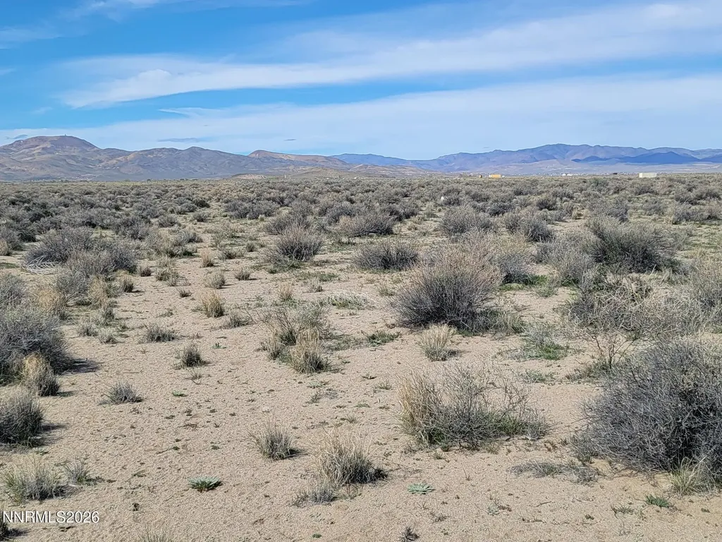 4725 2nd Silver Springs NV 89429
